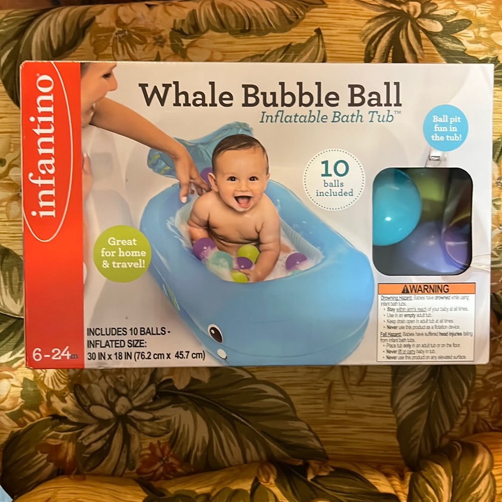 Whale bubble ball inflatable bathtub and ball pit